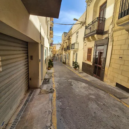 3br Family Near Valletta