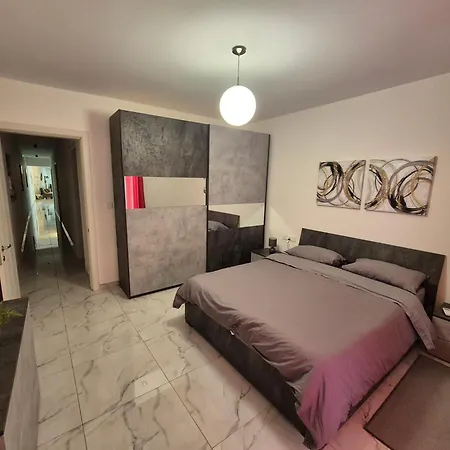 3br Family Near Valletta Apartman