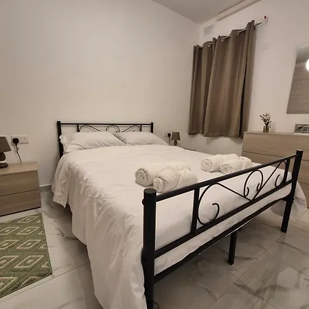 3br Family Near Valletta Apartament *